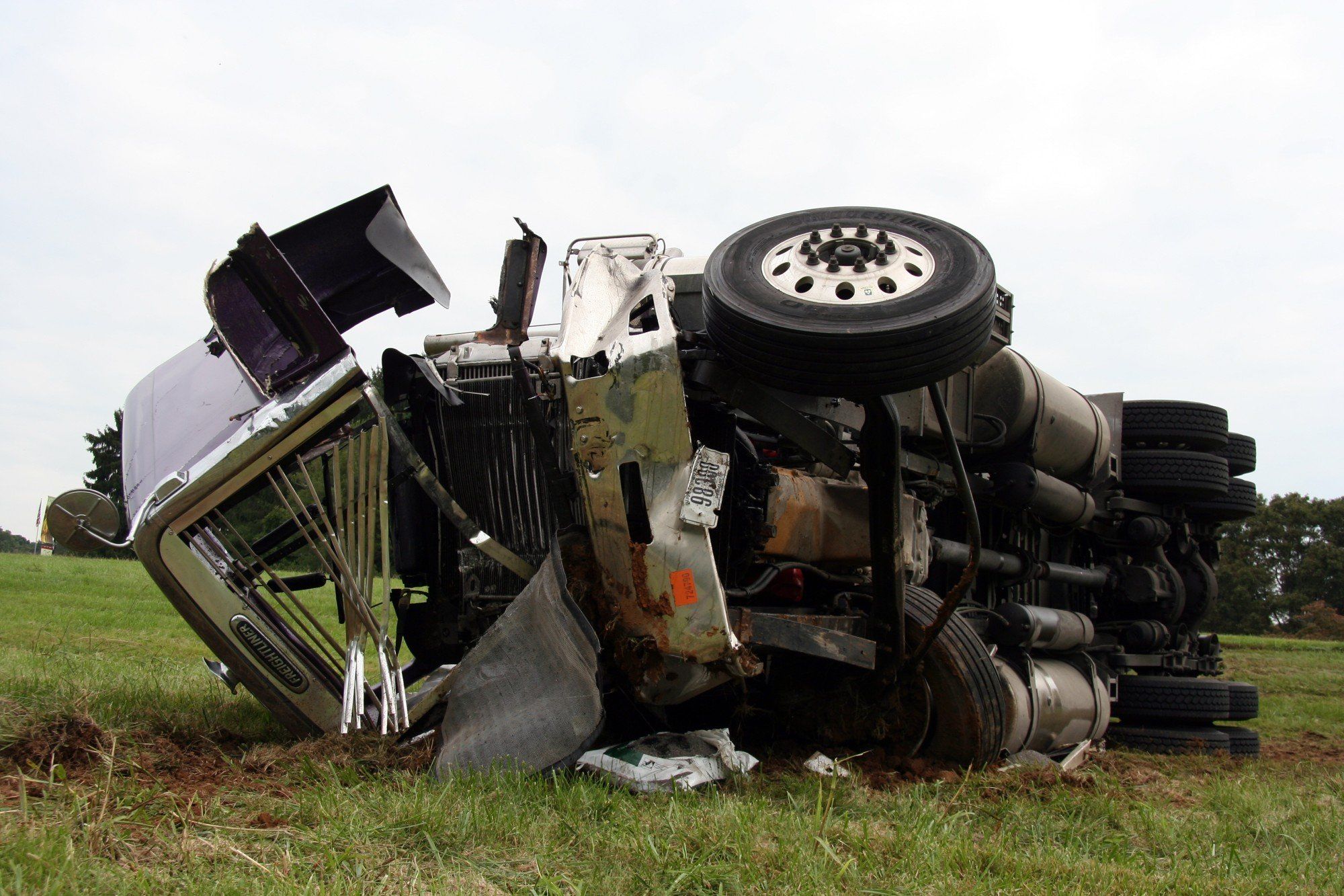 semi truck accident